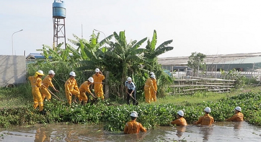 cong doan pv gas dua van hoa an toan vao nen nep