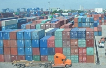 Trung Quốc ngưng nhập khẩu, Việt Nam trở thành “bãi chứa” container phế liệu!