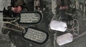 Những tấm thẻ kim loại Dog tag ghi thông tin người lính