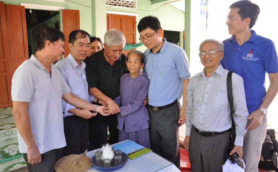 VPA và BSR thực hiện an sinh xã hội tại đảo Lý Sơn