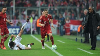 Schweinteiger rộng cửa về Bayern Munich nếu bị sa thải...