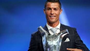 C. Ronaldo xuất sắc nhất châu Âu 2016 - 'một trò hề'