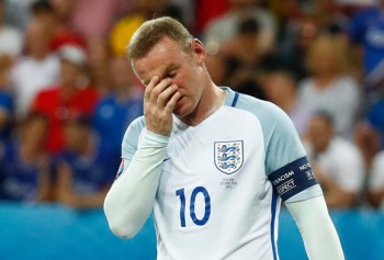 Wayne Rooney nên 'buông tay' ĐT Anh