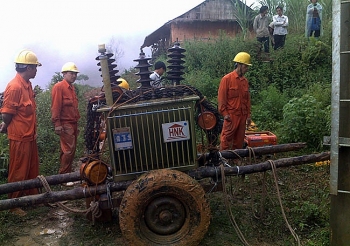 EVNNPC đảm bảo cấp điện mùa mưa bão (Kỳ 2)