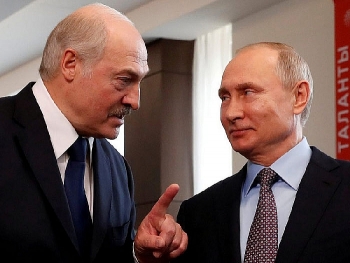 Tình hình Belarus: Tổng thống Lukashenko khẳng định hiểm họa quân sự, công bố sử dụng quân đội chung với Nga, Pháp lên tiếng