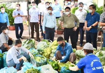 Tin tức kinh tế ngày 29/8: Dứt điểm kiểm soát dịch bệnh để phát triển kinh tế, xã hội