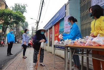 Người dân Hà Nội chung tay chống dịch