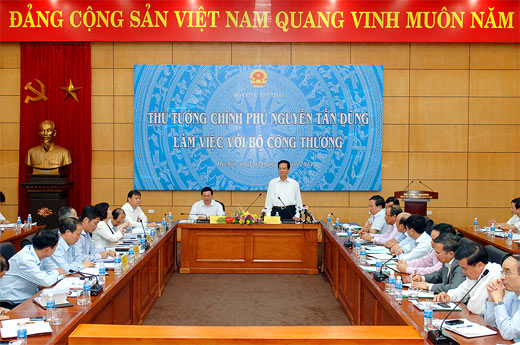 Thủ tướng Nguyễn Tấn Dũng làm việc với Bộ Công Thương