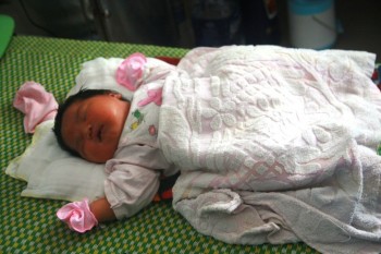 Quảng Nam: Bé gái sơ sinh nặng 5,2kg