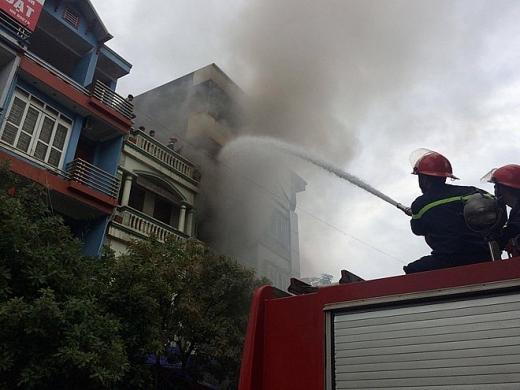 noi lo lon cua ha noi