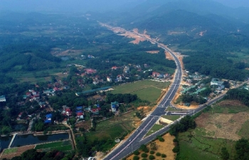 Đường 2.700 tỷ đồng nối Hà Nội - Hòa Bình trước ngày thông xe