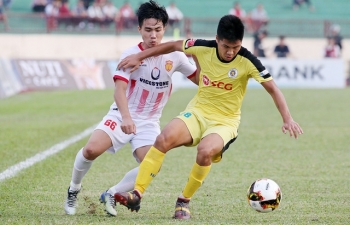 Thắng luân lưu Hà Nội B, Nam Định trụ hạng V-League thành công