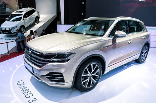 volkswagen touareg 2019 lot xac thiet ke gia du kien 32 ty