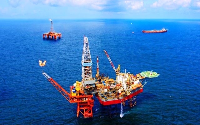 “Xu hướng chuyển dịch năng lượng và hàm ý chính sách đối với ngành dầu khí Việt Nam”