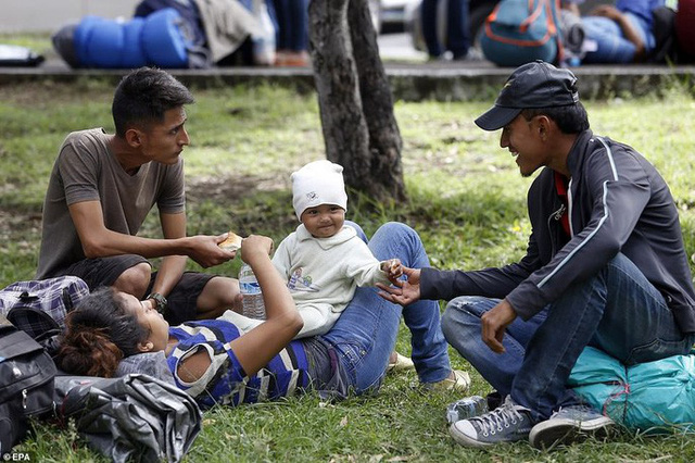 doan di dan tien den tuyen duong tu than o mexico