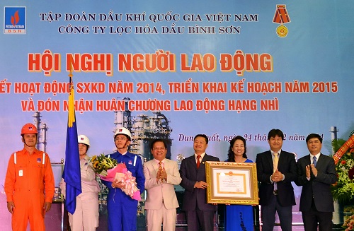 Công ty Lọc hóa dầu Bình Sơn: Đón nhận Huân chương Lao động hạng Nhì