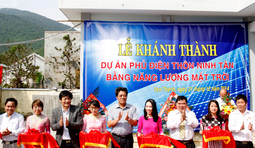 Khánh Hòa: Phủ điện thôn đảo Ninh Tân bằng năng lượng mặt trời 	
