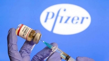 Mỹ: FDA đã cho phép việc sử dụng vaccine Covid-19 của Pfizer trong trường hợp khẩn cấp