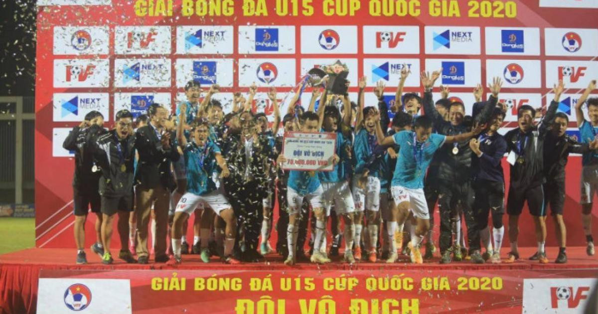 18 chức vô địch và những chuyện lạ ở “lò luyện đan” cho bóng đá Việt Nam