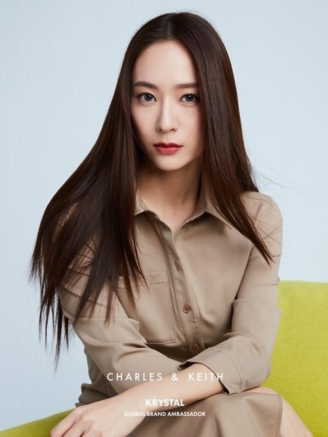 Sao Hàn ngày 5/1/2022: Krystal trở thành đại sứ toàn cầu đầu tiên cho thương hiệu Charles & Keith