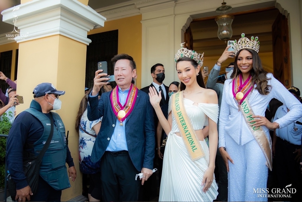 Hoa hậu Thùy Tiên ghi điểm bởi vẻ đẹp thân thiện trong chuyến công tác tại Peru