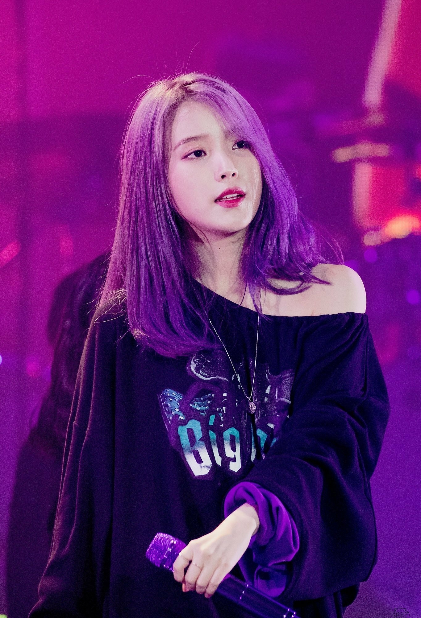 Đọ sắc dàn nữ idol K-pop trong màu tóc tím 