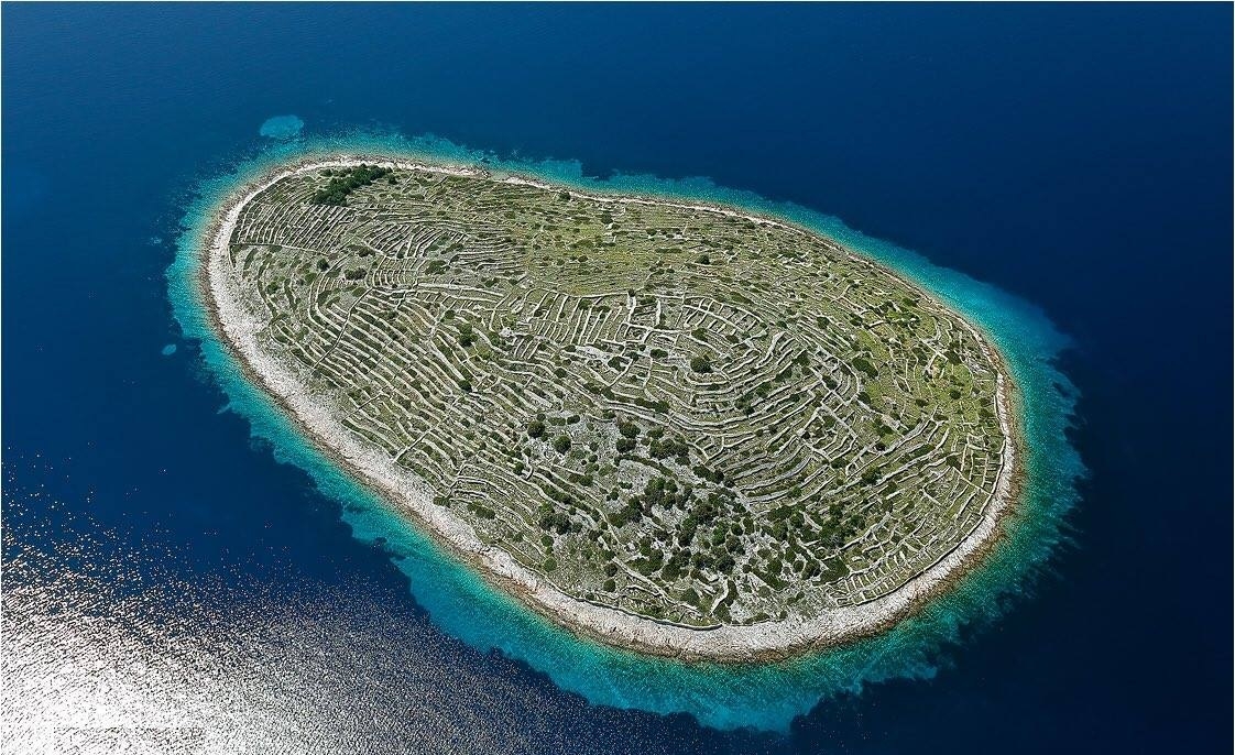 Bí ẩn hòn đảo “dấu vân tay" khổng lồ giữa lòng đại dương