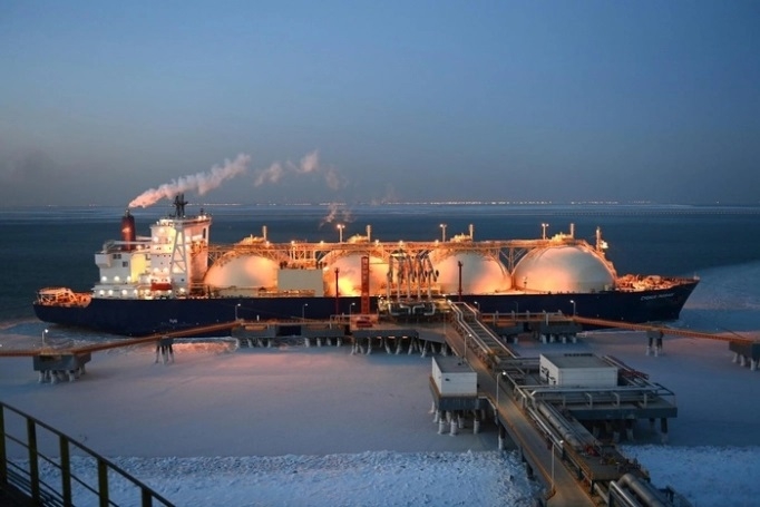 UAE chuẩn bị giao 6 chuyến hàng LNG tới Đức