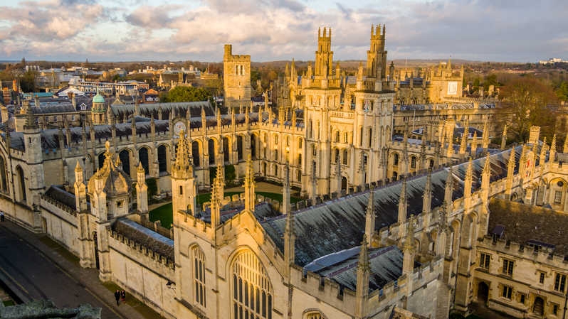 Ghé thăm 5 trường đại học lâu đời nhất thế giới
