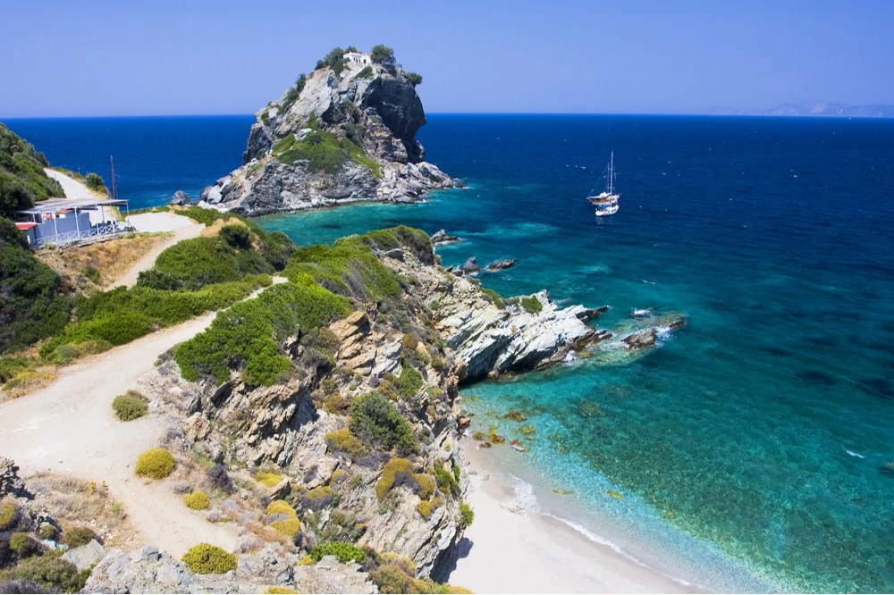 Ghé thăm 5 hòn đảo xinh đẹp ít người biết ở Hy Lạp