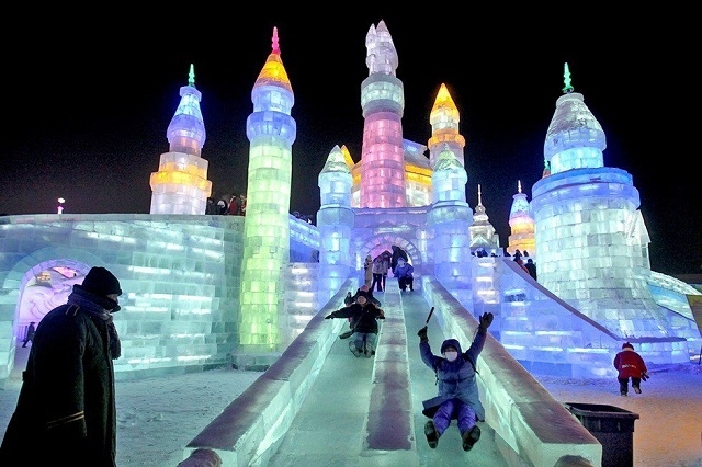 Ấn tượng những lễ hội băng tuyết hoành tráng nhất