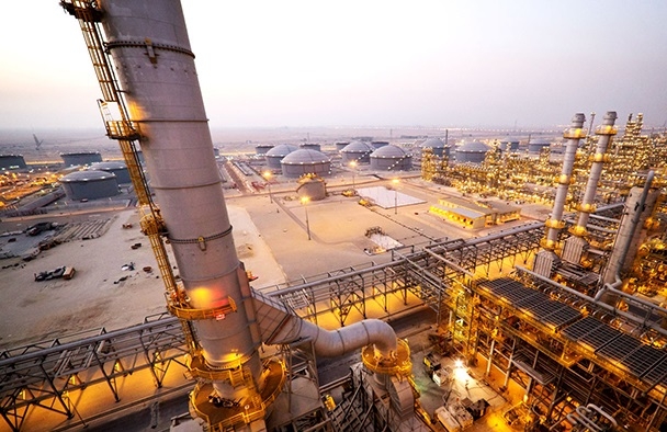 Ả Rập Xê-út cắt giảm sản lượng dầu từ tháng 11