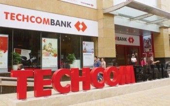 Thấy gì từ cuộc "tháo chạy" khỏi Techcombank?