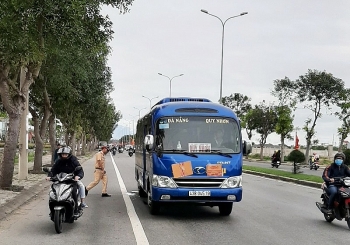 Nam sinh lớp 6 tử vong do va chạm với xe khách trên đường đi chúc Tết