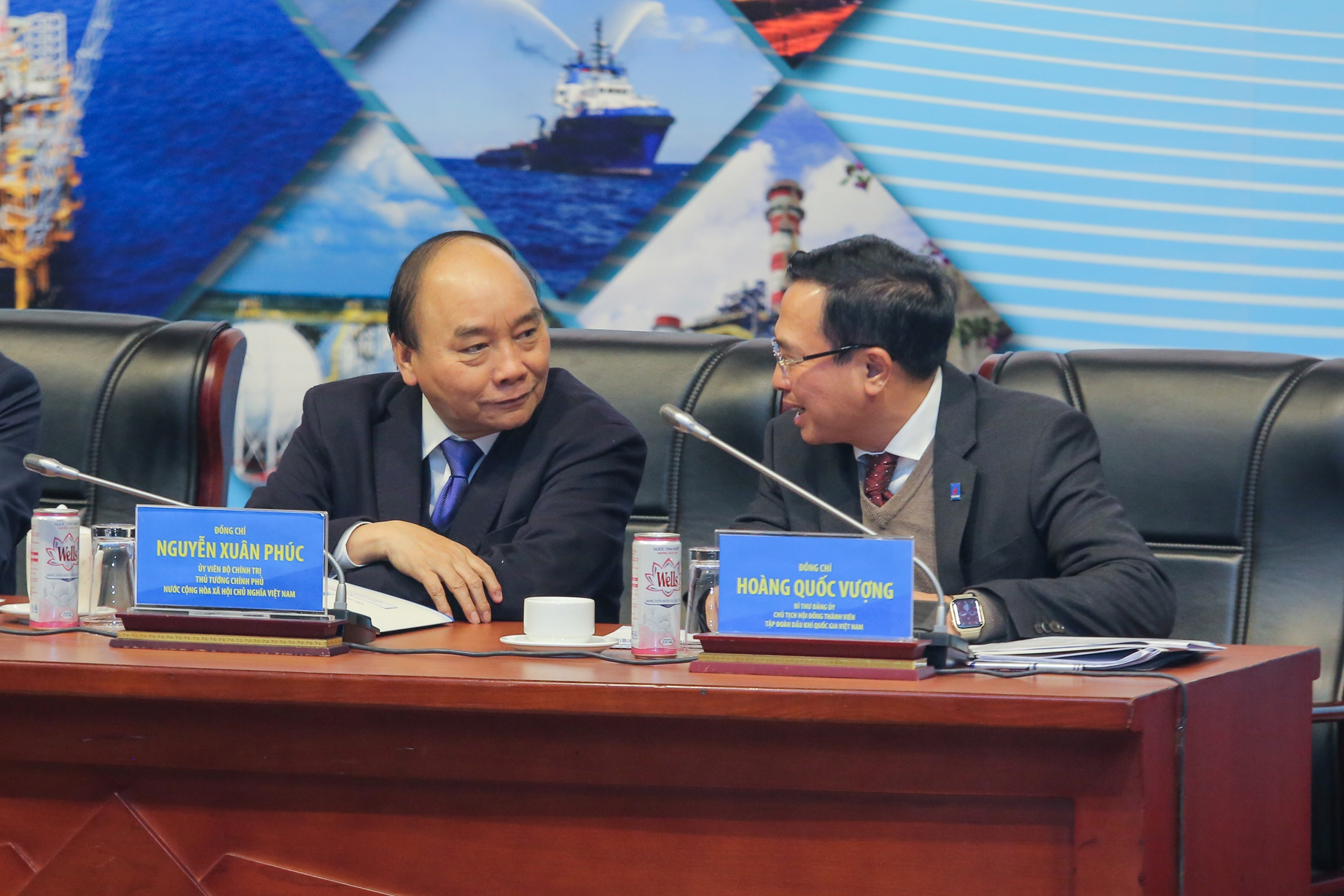 Thủ tướng Chính phủ Nguyễn Xuân Phúc dự và chỉ đạo Hội nghị tổng kết năm 2020, triển khai nhiệm vụ năm 2021 của Petrovietnam