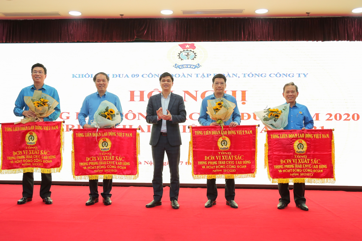 Công đoàn Dầu khí Việt Nam dẫn đầu Khối Thi đua 9 Công đoàn năm 2020