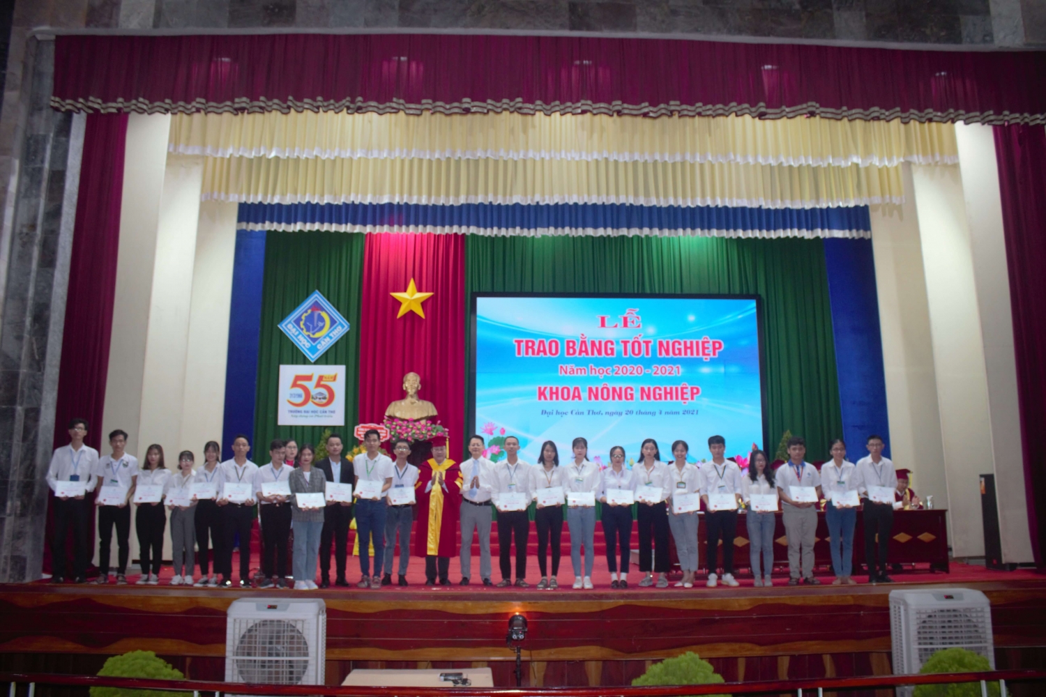 Phân bón Cà Mau trao học bổng cho sinh viên Khoa Nông nghiệp, Đại học Cần Thơ