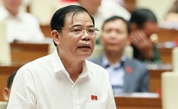 Bộ trưởng Nguyễn Xuân Cường đưa cảnh báo về tôm càng đỏ