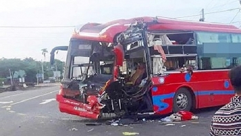 Gia Lai: Hai xe khách va chạm, 7 người nhập viện