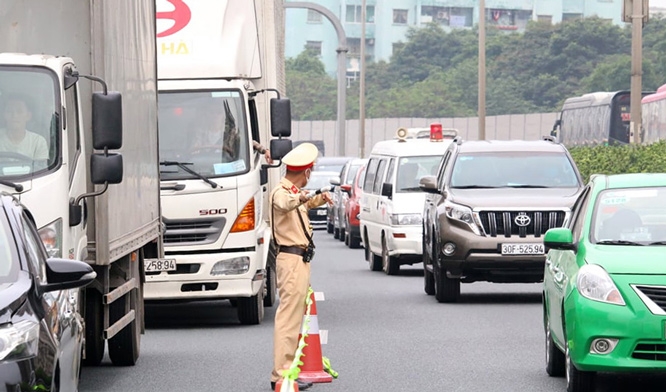 Tai nạn giao thông giảm trong ngày thứ 3 của kỳ nghỉ lễ 30/4-1/5