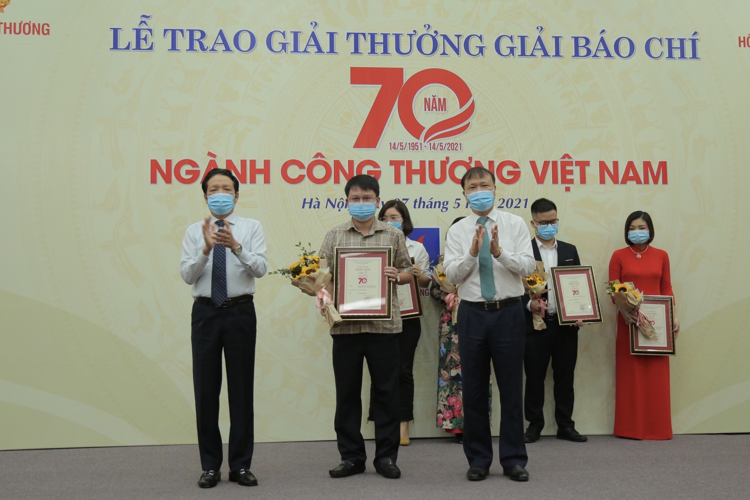 Tác phẩm của Tạp chí Năng lượng Mới đạt giải Báo chí 70 năm Ngành Công Thương Việt Nam