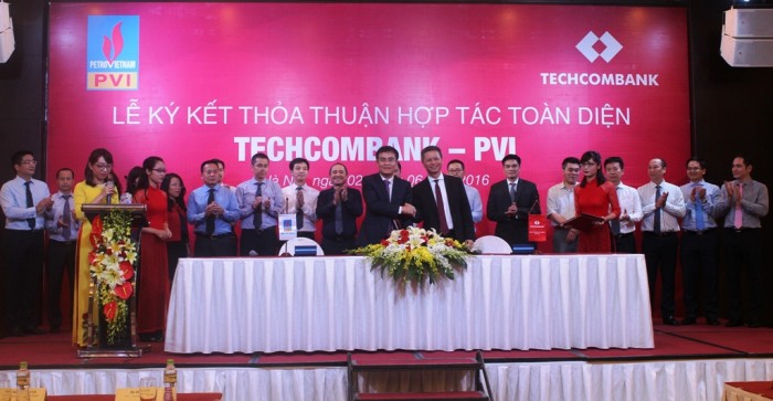 pvi ky ket thoa thuan hop tac toan dien voi techcombank