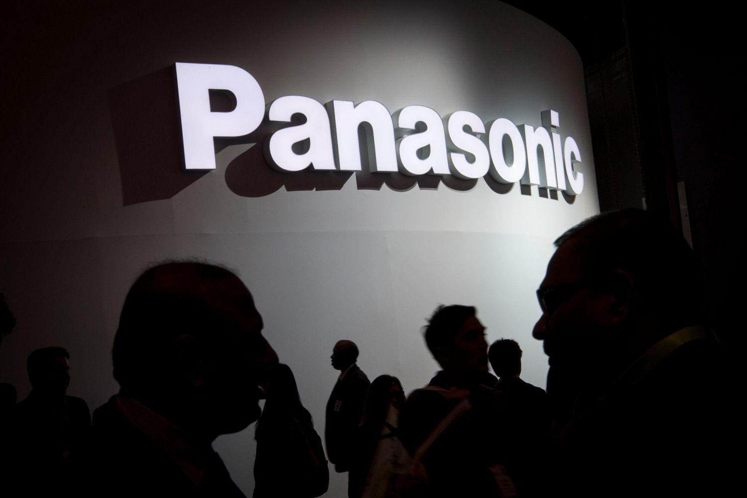 Panasonic đã bán toàn bộ cổ phần tại Tesla