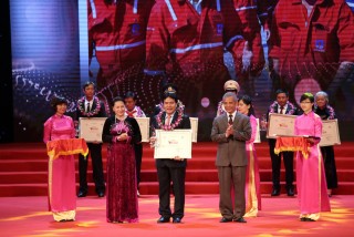 Phó Tổng giám đốc PVN Nguyễn Hùng Dũng được vinh danh