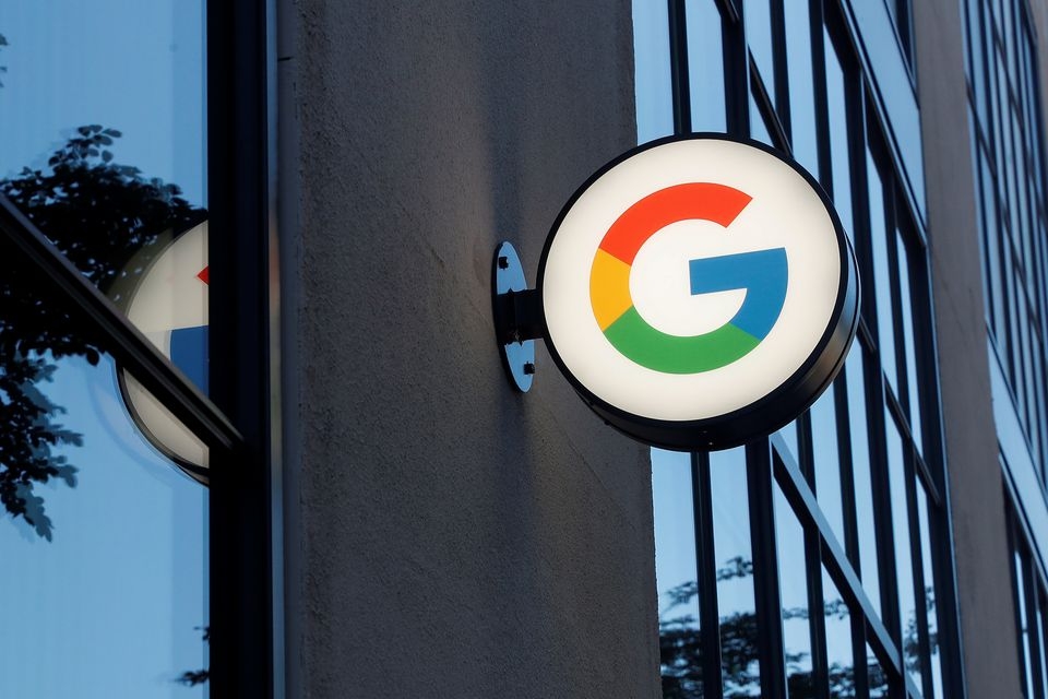 Google bị phạt gần 500 triệu euro