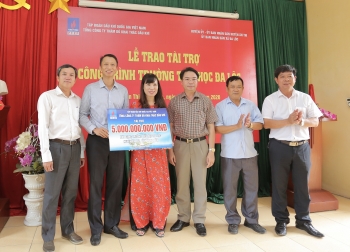 PVEP trao hỗ trợ xây dựng trường Tiểu học tại Hưng Yên
