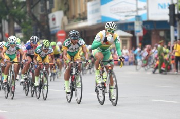 Kết thúc Giải đua xe đạp quốc tế VTV - Cúp Tôn Hoa Sen 2016
