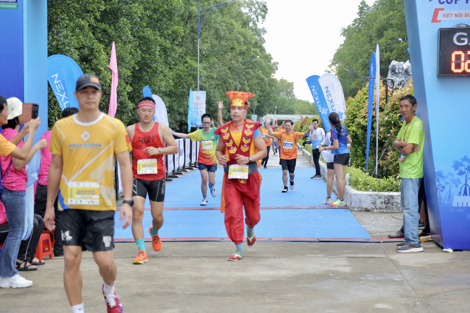 Những hình ảnh tại Giải Đất Mũi Marathon - Cà Mau 2022 Cúp Petrovietnam