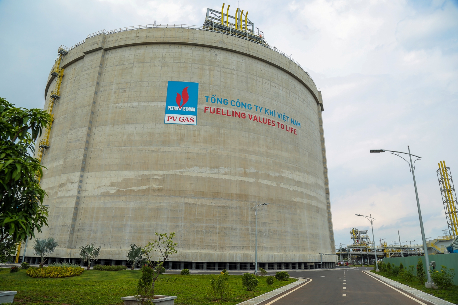 Chủ tịch HĐTV Petrovietnam Hoàng Quốc Vượng kiểm tra chuỗi dự án kho chứa LNG Thị Vải Chủ tịch HĐTV Petrovietnam Hoàng Quốc Vượng kiểm tra chuỗi dự án kho chứa LNG Thị Vải
