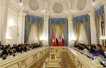 Lãnh đạo Petrovietnam tháp tùng Phó Thủ tướng Trịnh Đình Dũng tham dự Khoá họp lần thứ 21 Ủy ban Liên Chính phủ Việt Nam – Liên bang Nga